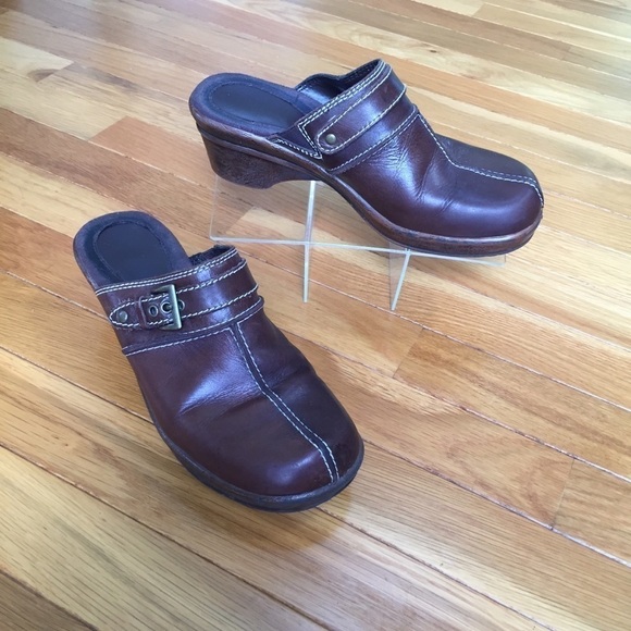 Nickels Brown Leather Clogs - Picture 1 of 8